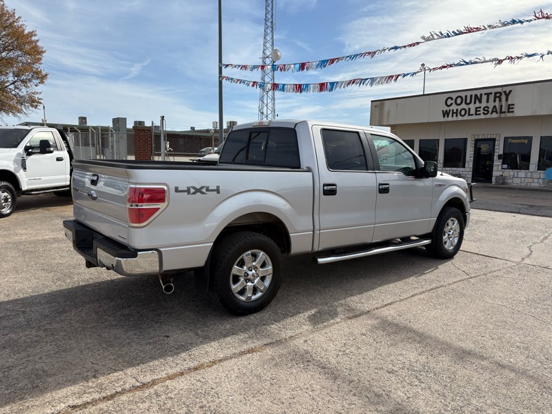 Ford F-150 SuperCrew Crew Cab 139" XLT 4WD 2014