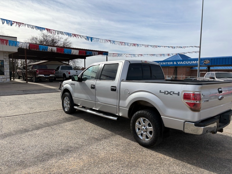 Ford F-150 SuperCrew Crew Cab 139" XLT 4WD 2014