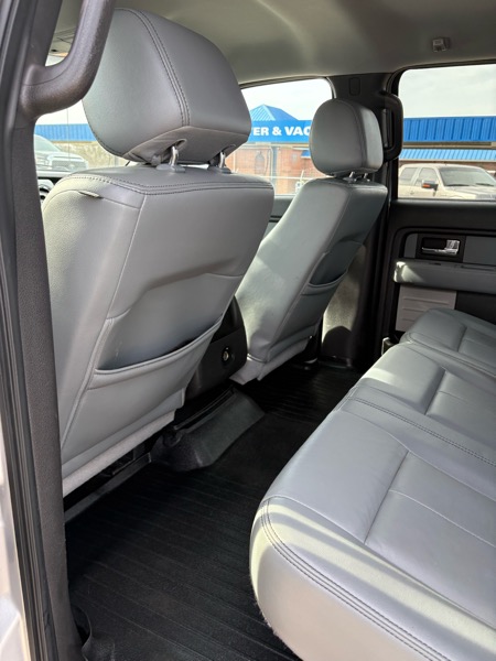 Ford F-150 SuperCrew Crew Cab 139" XLT 4WD 2014