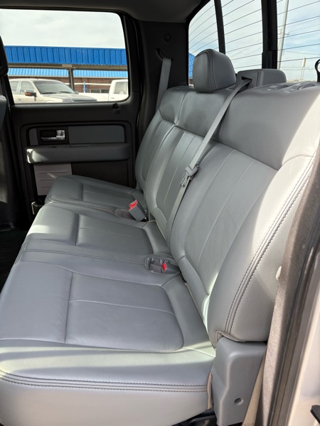 Ford F-150 SuperCrew Crew Cab 139" XLT 4WD 2014