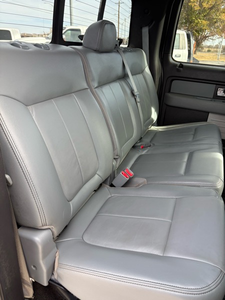 Ford F-150 SuperCrew Crew Cab 139" XLT 4WD 2014