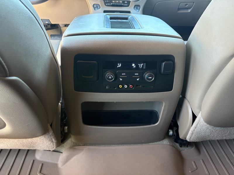 GMC Yukon SLT 2WD 2016