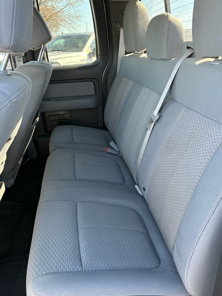 Ford F-150 4WD SuperCab 133" XLT 2012