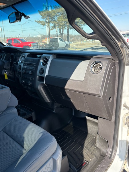 Ford F-150 4WD SuperCab 133" XLT 2012