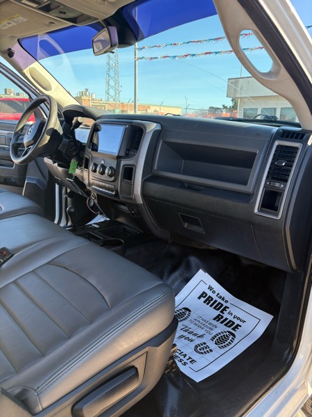 RAM 3500 Regular Cab 4WD DRW 2014