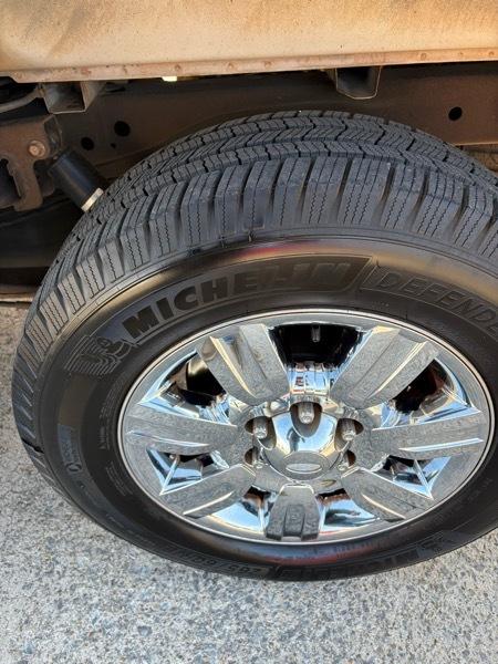 Ford F-150 2WD SuperCrew 139" XLT 2011