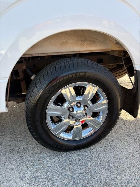 Ford F-150 2WD SuperCrew 139" XLT 2011