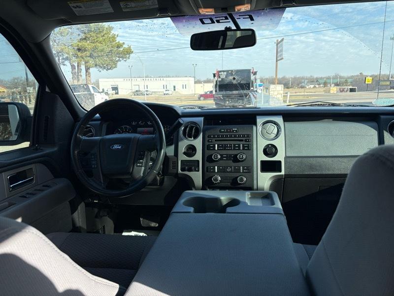 Ford F-150 2WD SuperCrew 139" XLT 2011