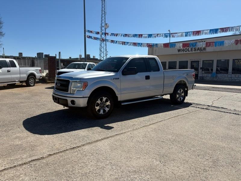 Ford F-150 2WD SuperCab 145" STX 2013