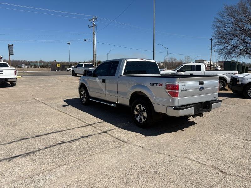Ford F-150 2WD SuperCab 145" STX 2013