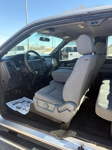 Ford F-150 2WD SuperCab 145" STX 2013