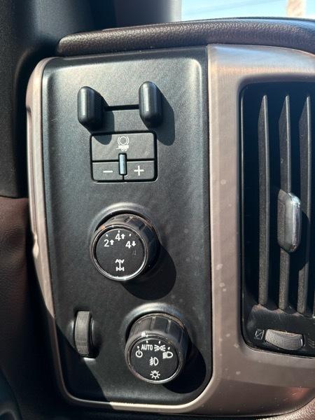 GMC Sierra 2500HD Denali Crew Cab 4WD 2015