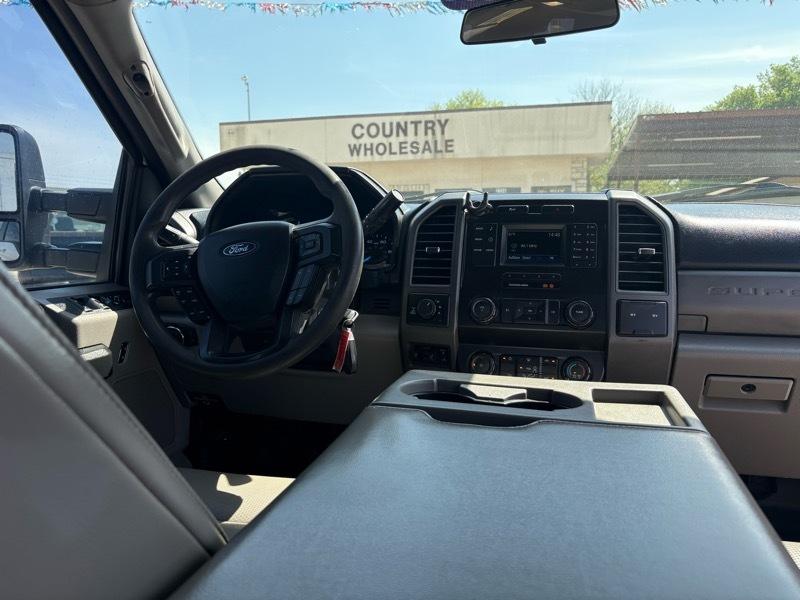 Ford F-250 SD XL Crew Cab Long Bed 4WD 2019