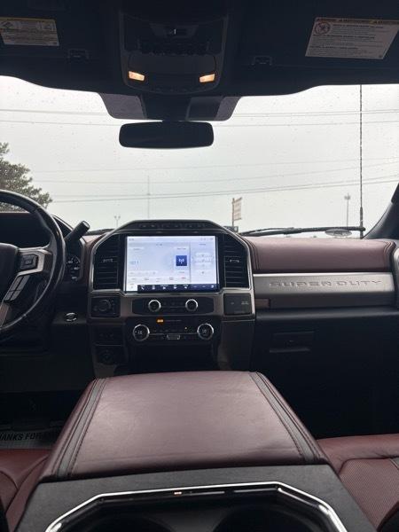 Ford F-250 SD Platinum Crew Cab 4WD 2022