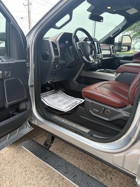 Ford F-250 SD Platinum Crew Cab 4WD 2022