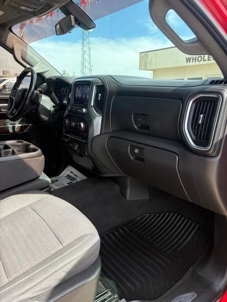 Chevrolet Silverado 1500 4WD Crew Cab 157" RST 2020