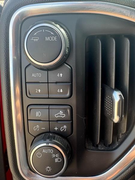 Chevrolet Silverado 1500 4WD Crew Cab 157" RST 2020