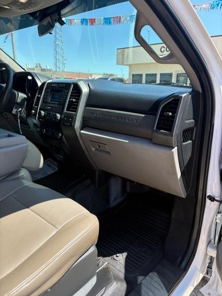 Ford F-350 SD XL Crew Cab Long Bed 4WD DRW 2018