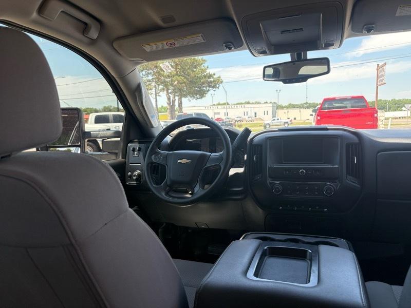 Chevrolet Silverado 3500HD Work Truck Crew Cab 4WD 2016