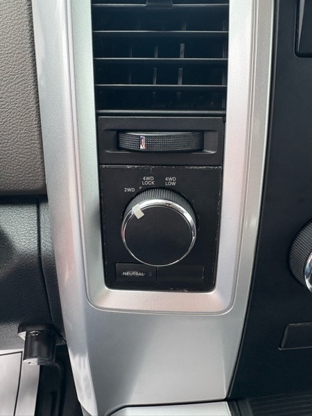 RAM 2500 SLT Mega Cab 4WD 2012