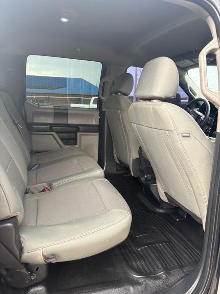Ford F-350 SD XL Crew Cab Long Bed DRW 4WD 2022