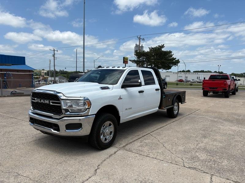 RAM 3500 Tradesman Crew Cab 4WD 2022