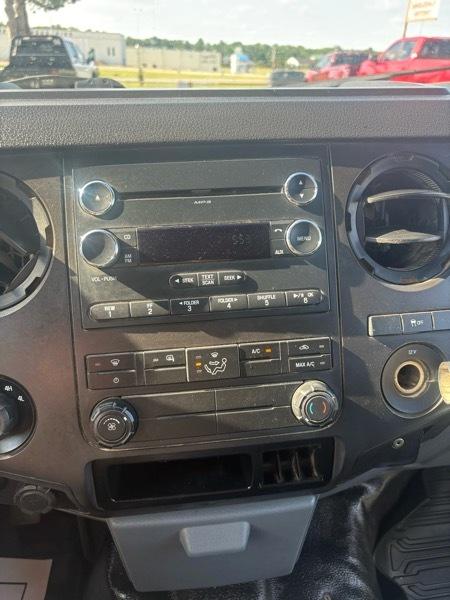 Ford F-250 SD XL Crew Cab LWB 4WD 2015