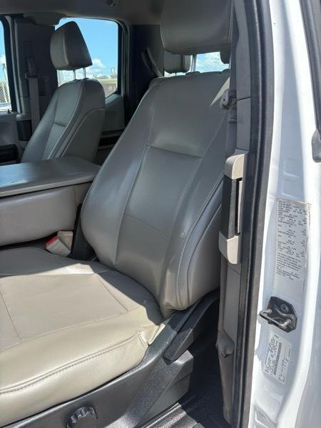 Ford F-550 SuperCab DRW 4WD 2019