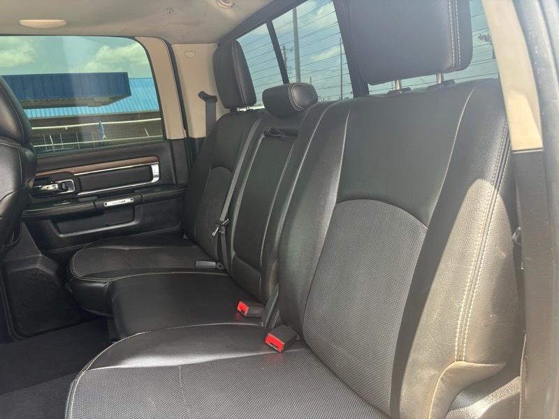 RAM 2500 Laramie Crew Cab SWB 4WD 2015