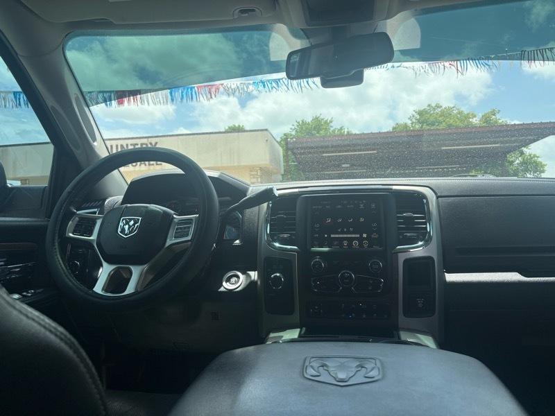 RAM 2500 Laramie Crew Cab SWB 4WD 2015