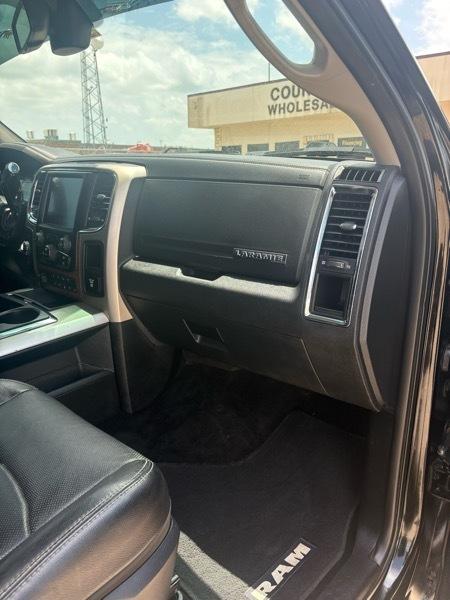 RAM 2500 Laramie Crew Cab SWB 4WD 2015