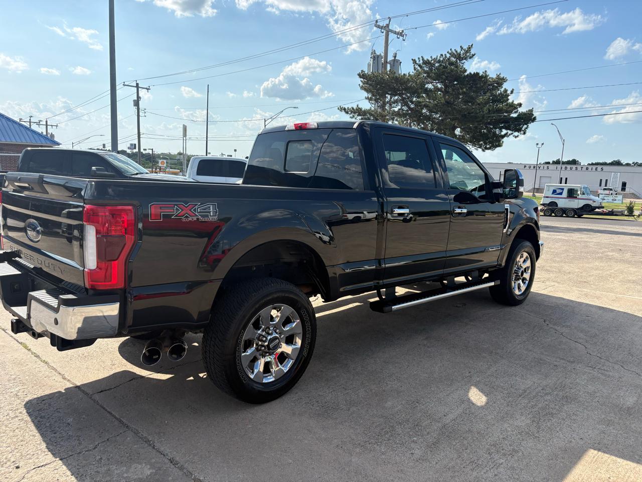 Ford F-250 SD Lariat Crew Cab 4WD 2019
