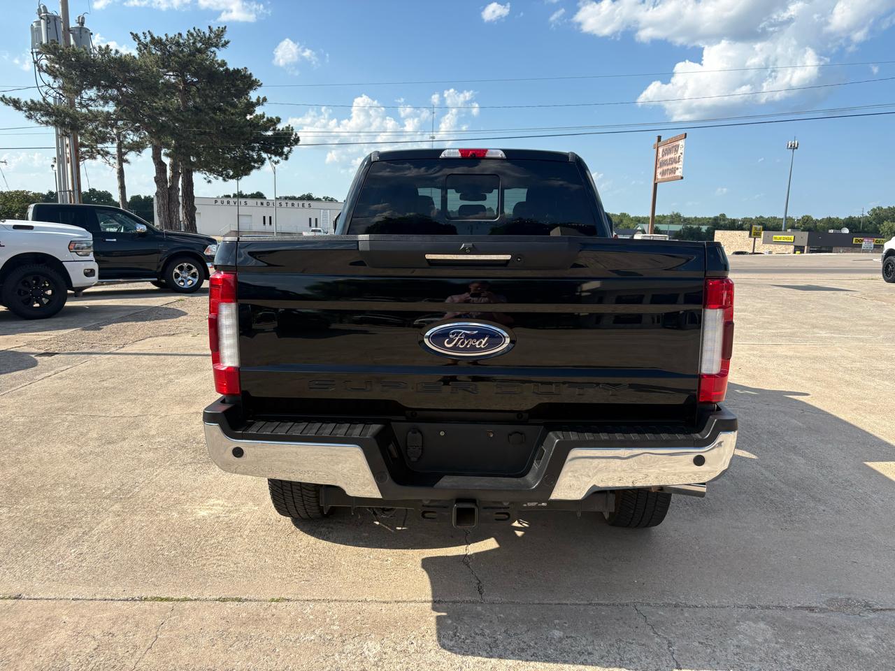 Ford F-250 SD Lariat Crew Cab 4WD 2019