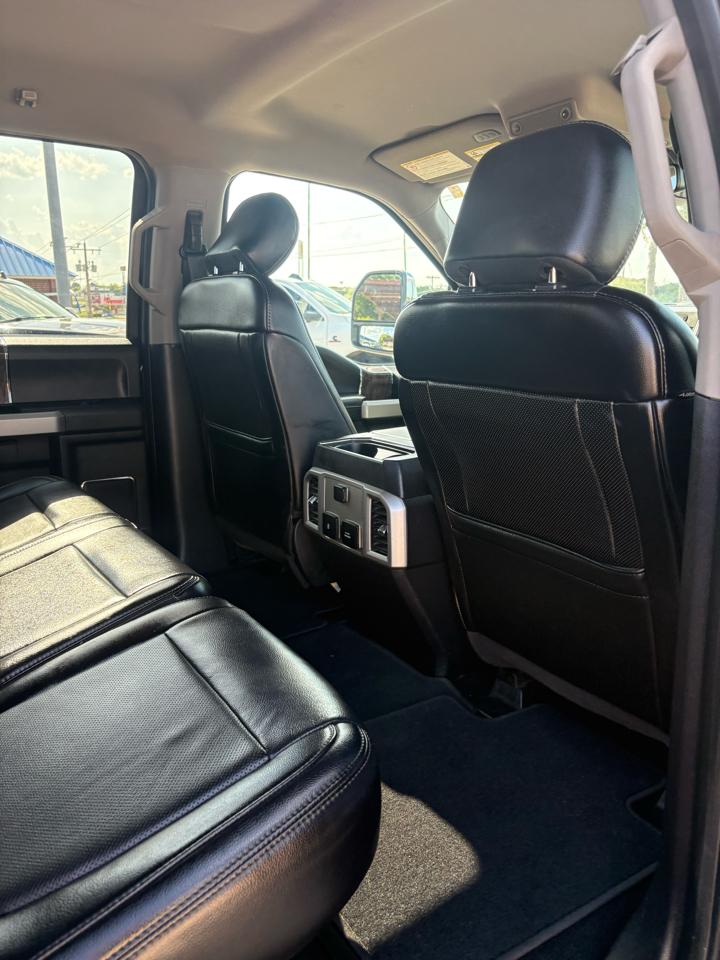Ford F-250 SD Lariat Crew Cab 4WD 2019