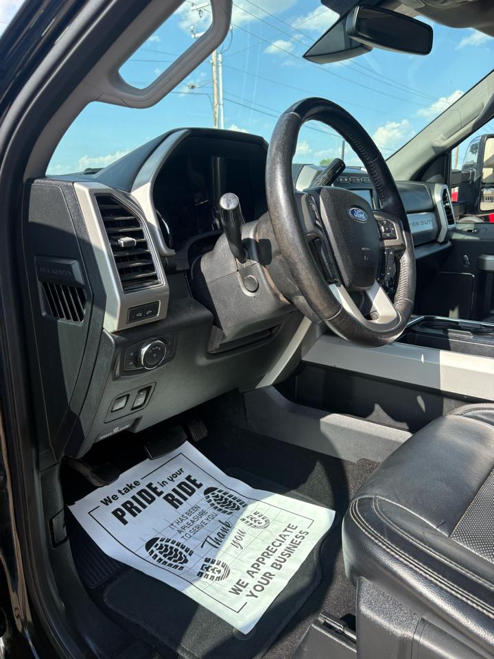 Ford F-250 SD Lariat Crew Cab 4WD 2019