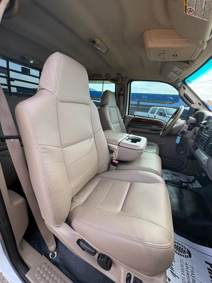 Ford F-350 SD Lariat Crew Cab Long Bed 4WD 2006