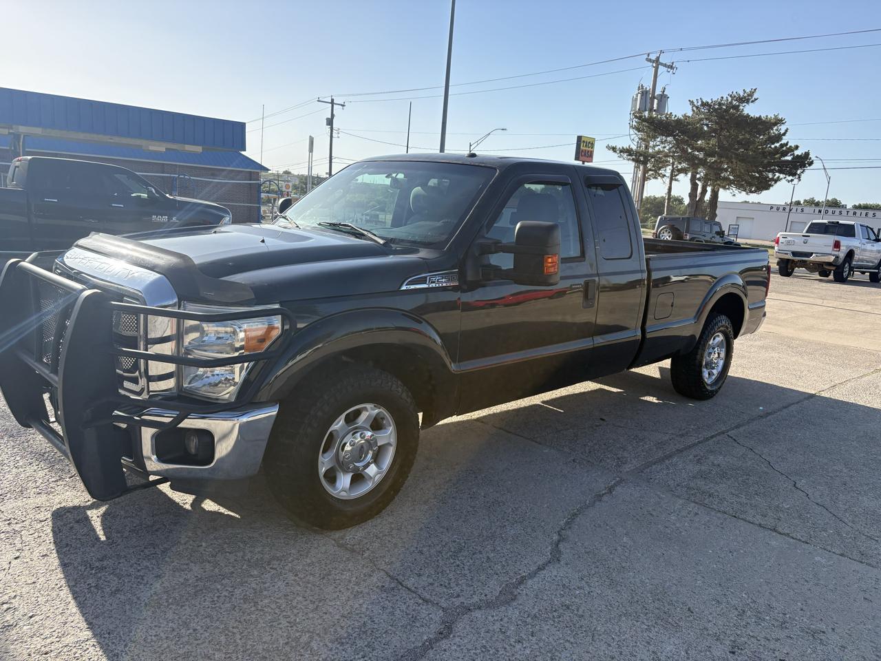 Ford F-250 SD XLT SuperCab Long Bed 2WD 2015