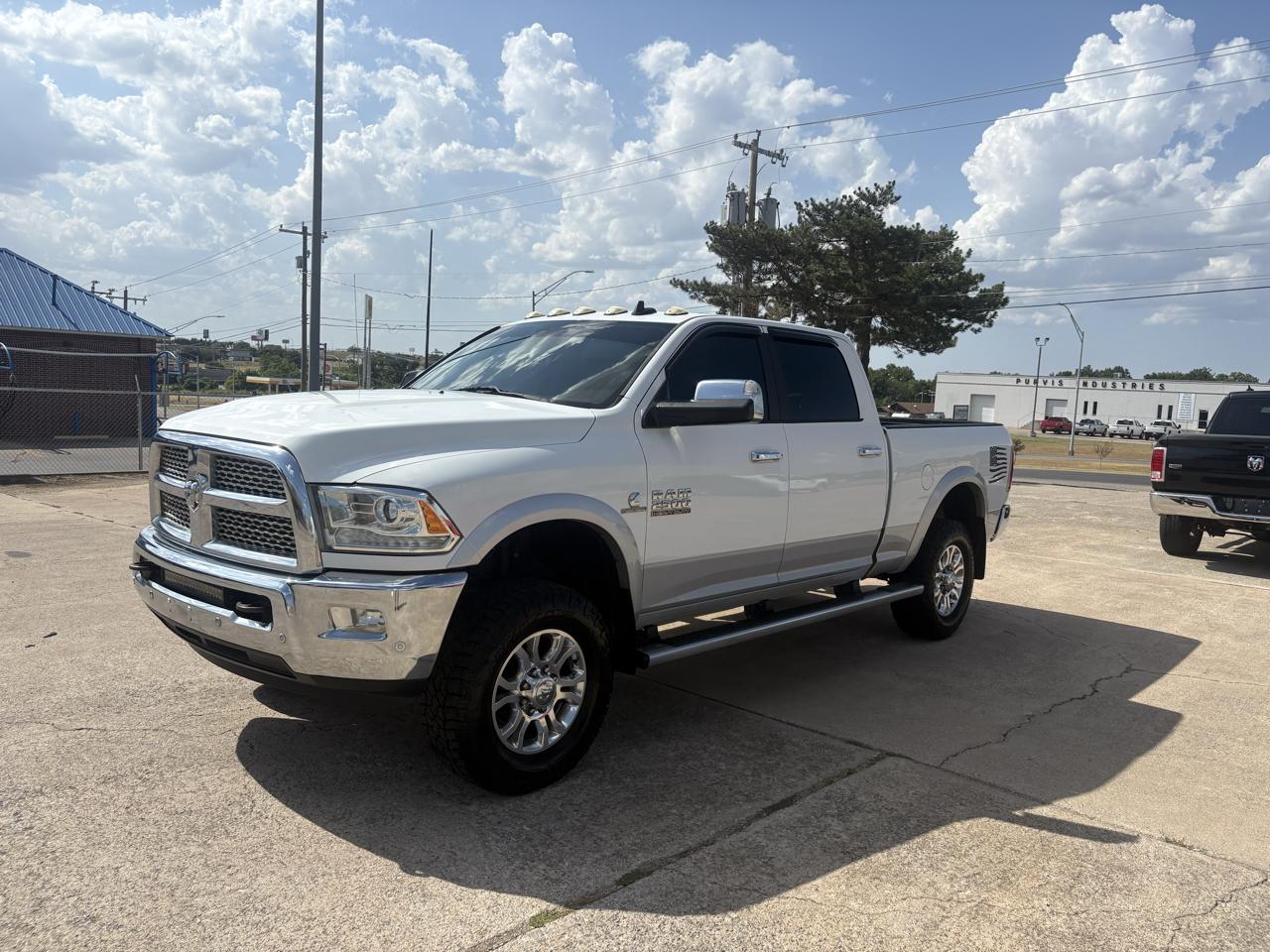 RAM 2500 Laramie Crew Cab SWB 4WD 2017