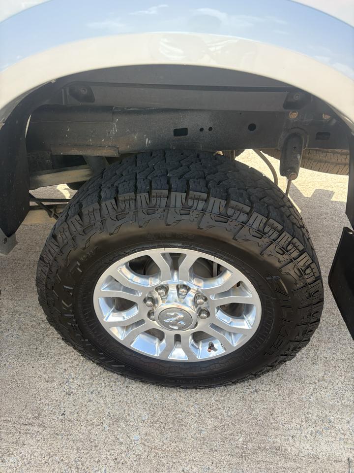 RAM 2500 Laramie Crew Cab SWB 4WD 2017