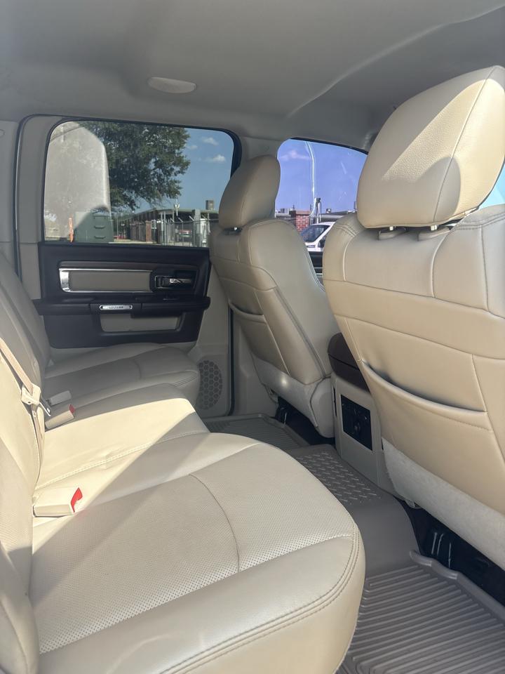 RAM 2500 Laramie Crew Cab SWB 4WD 2017