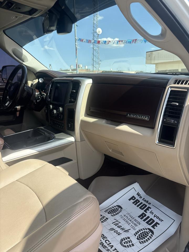 RAM 2500 Laramie Crew Cab SWB 4WD 2017
