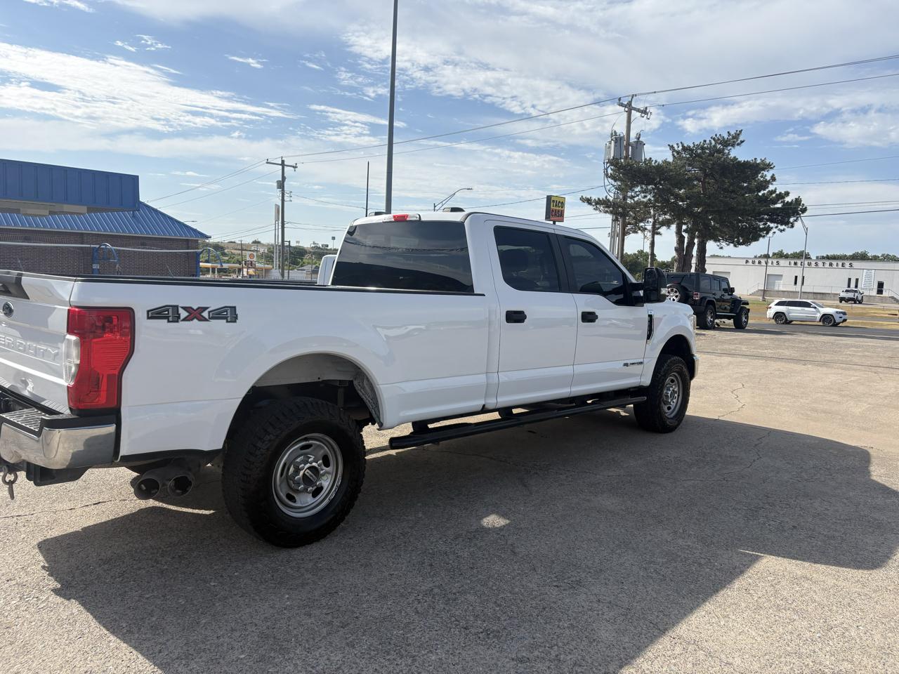 Ford F-250 SD XL Crew Cab 4WD 2022