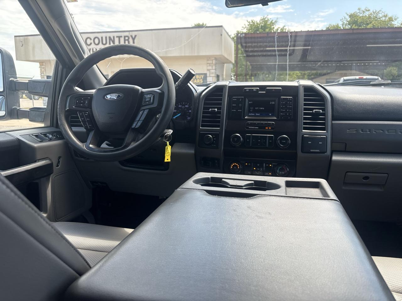 Ford F-350 SD XL Crew Cab DRW 4WD 2019