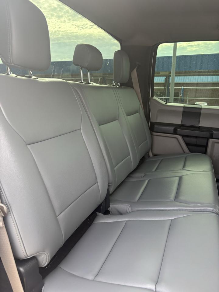 2019 Ford F-350 Super Duty Chassis Cab XL - Photo 10