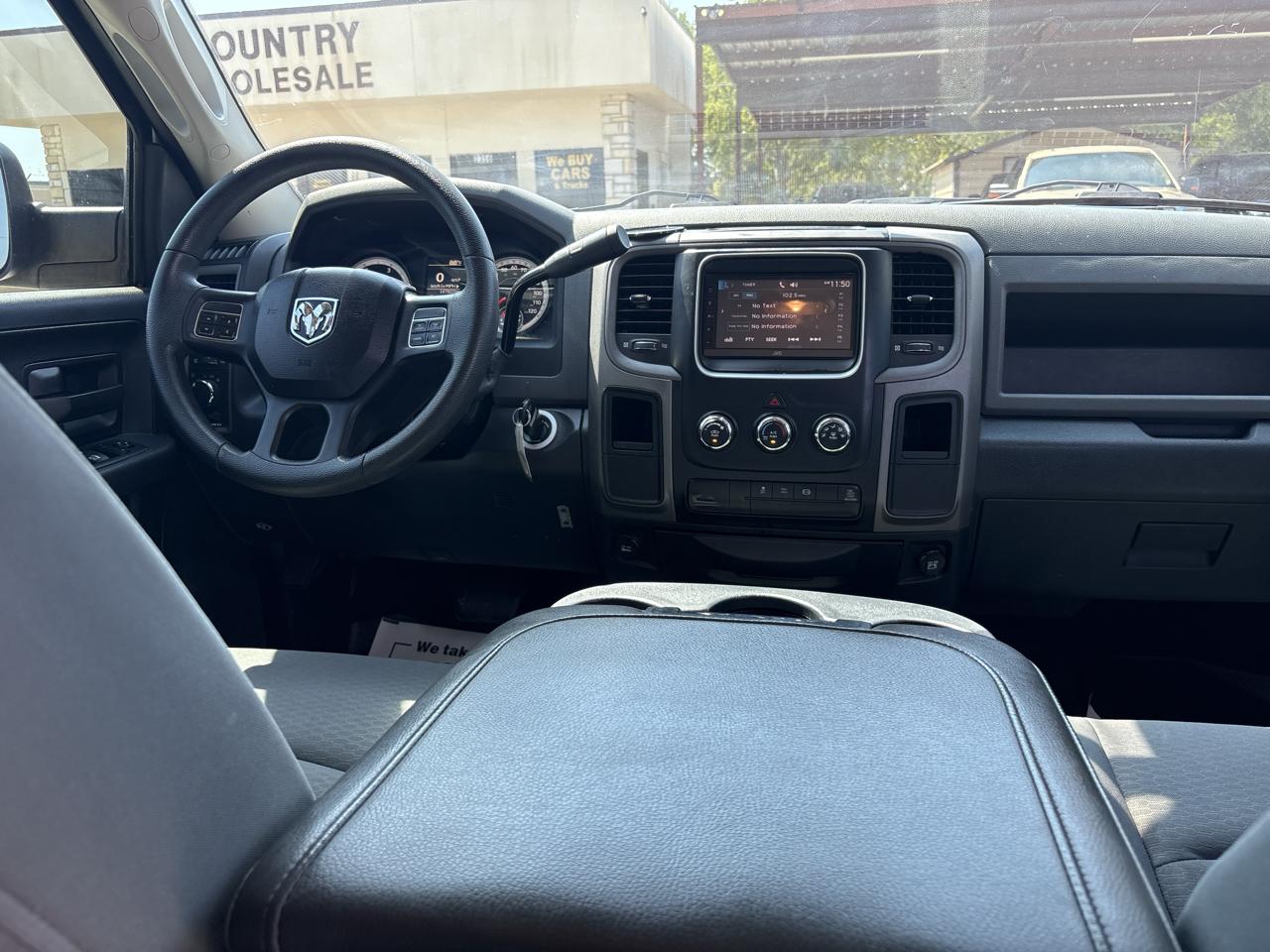 RAM 2500 ST Crew Cab SWB 2WD 2013