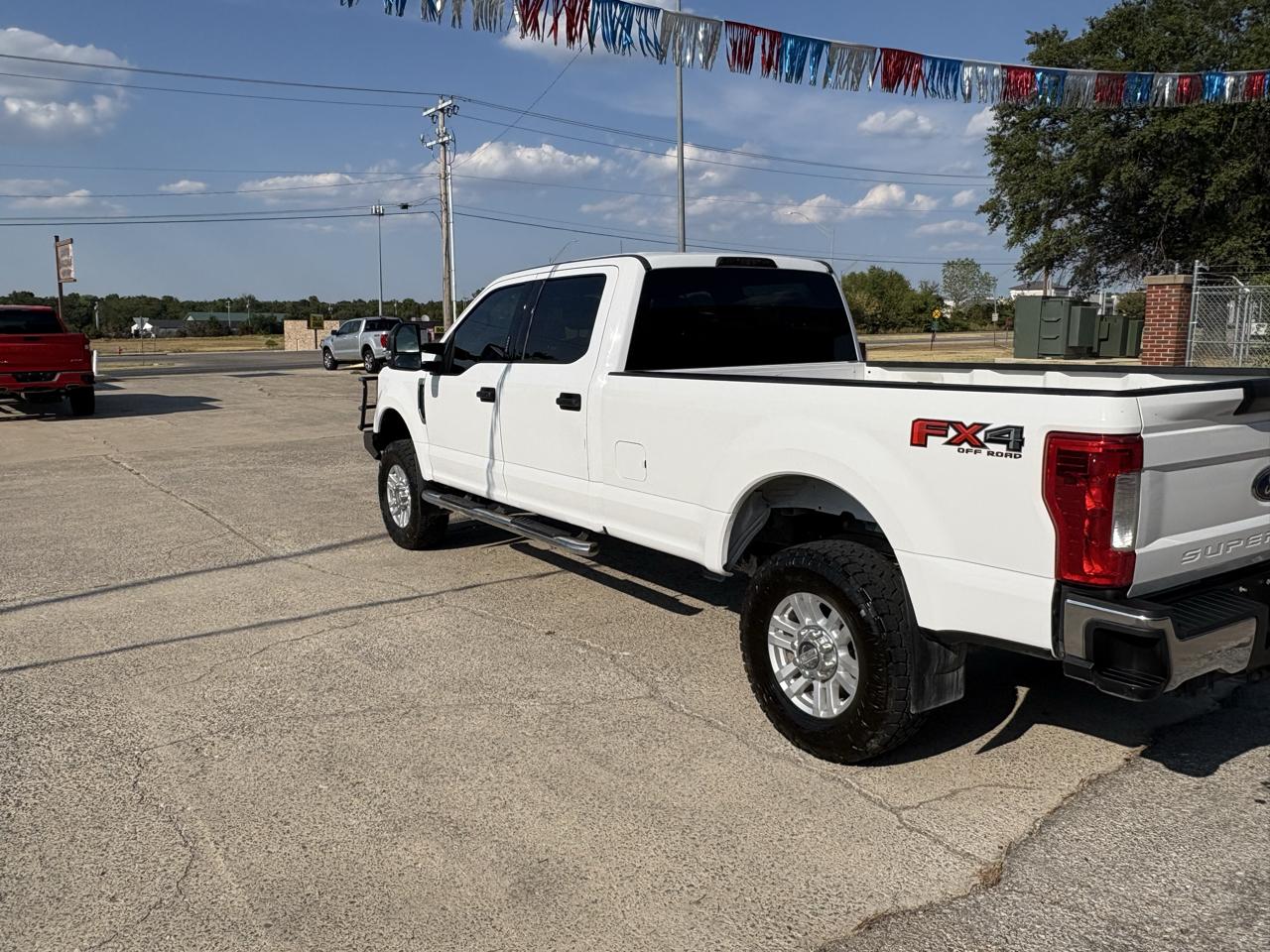 Ford F-250 SD XLT Crew Cab 4WD 2018