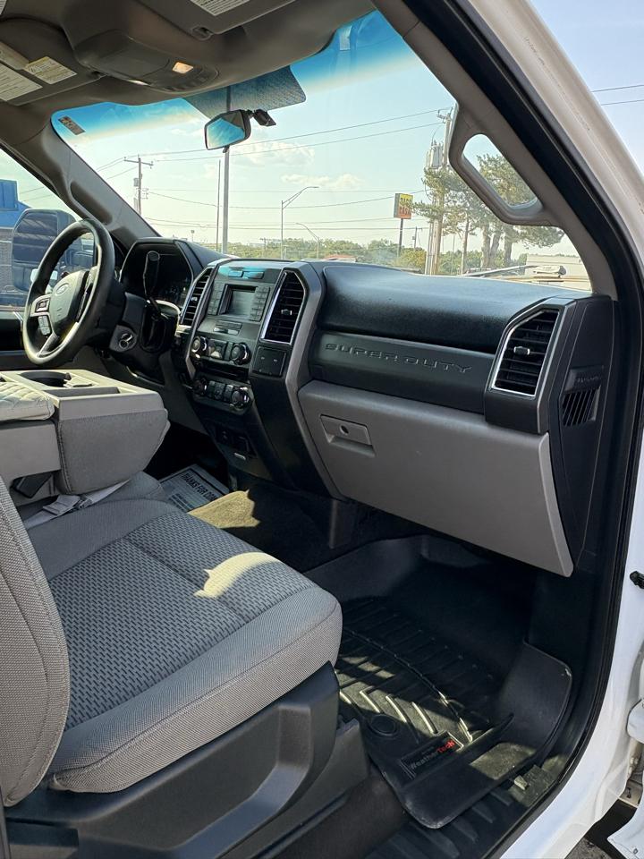 Ford F-250 SD XLT Crew Cab 4WD 2018