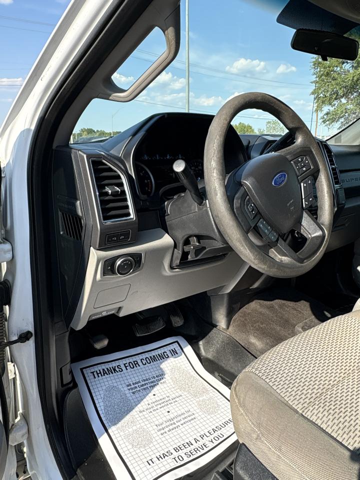 Ford F-250 SD XLT Crew Cab 4WD 2018