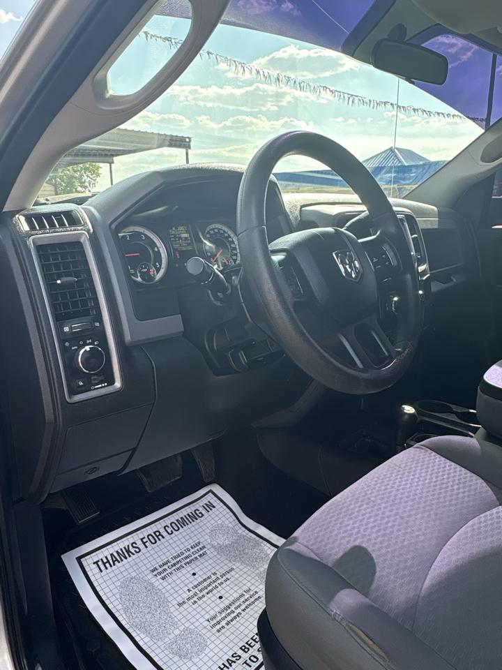 RAM 2500 Tradesman Crew Cab SWB 4WD 2017