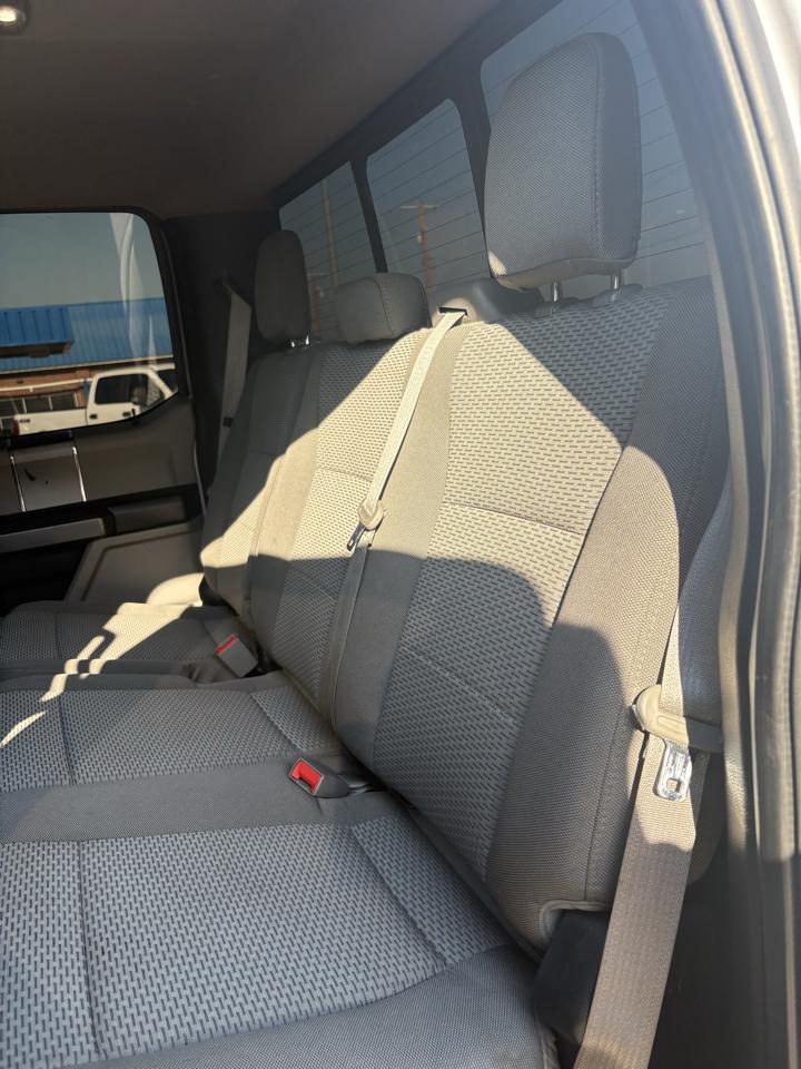 Ford F-250 photo 9